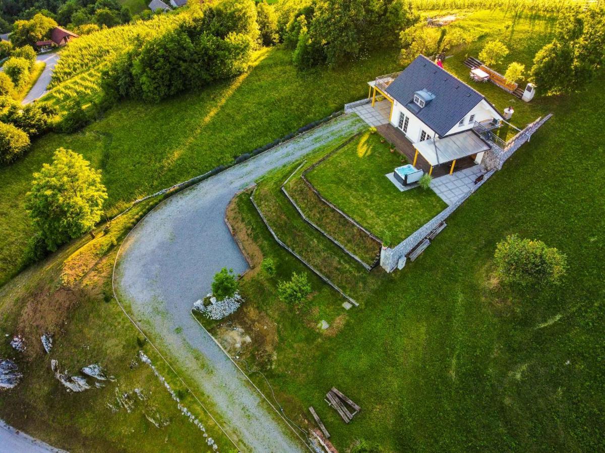 Villa Zupan With Hot Tub Skocjan  Eksteriør bilde